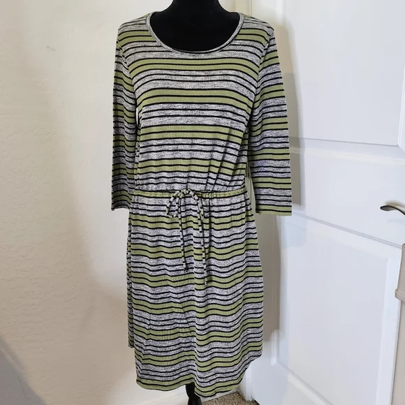 🫶🏽Striped tie waist midi dress - Picture 1 of 5